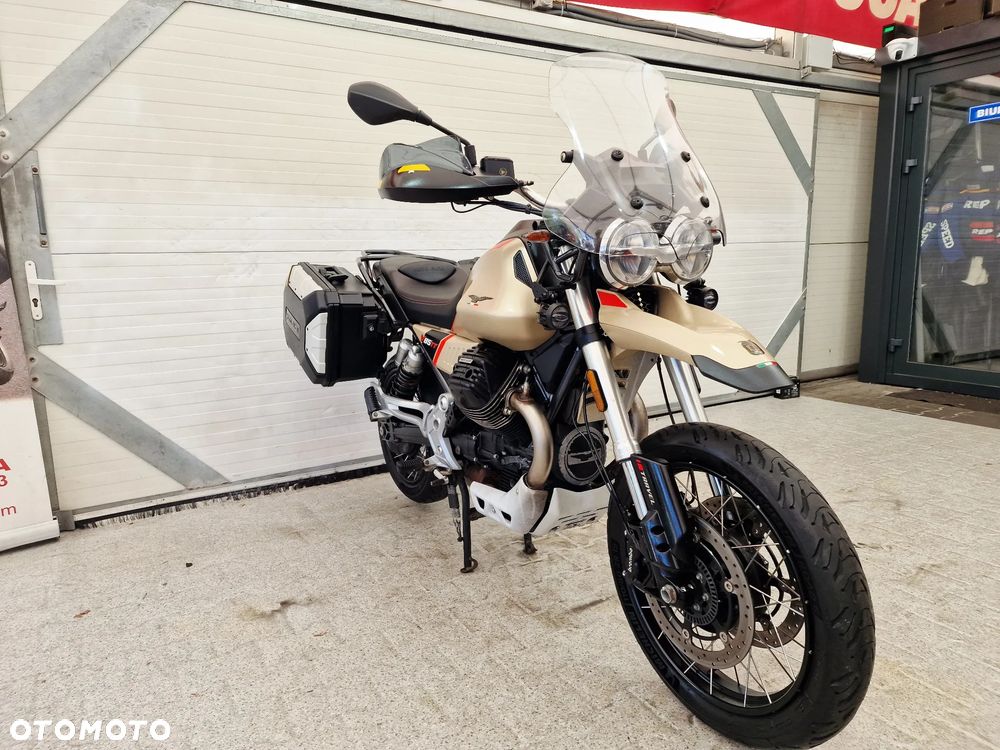 Moto Guzzi V85 - 19