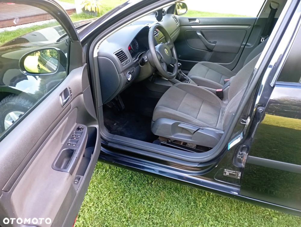 Volkswagen Golf V 1.9 TDI Comfortline - 10