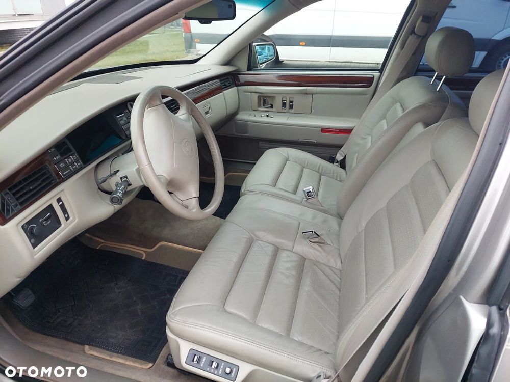 Cadillac Deville 4.6 DTS - 10
