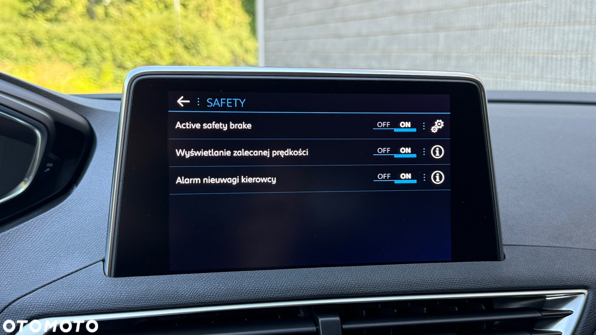 Peugeot 3008 BlueHDi 130 Stop & Start EAT8 Allure - 27