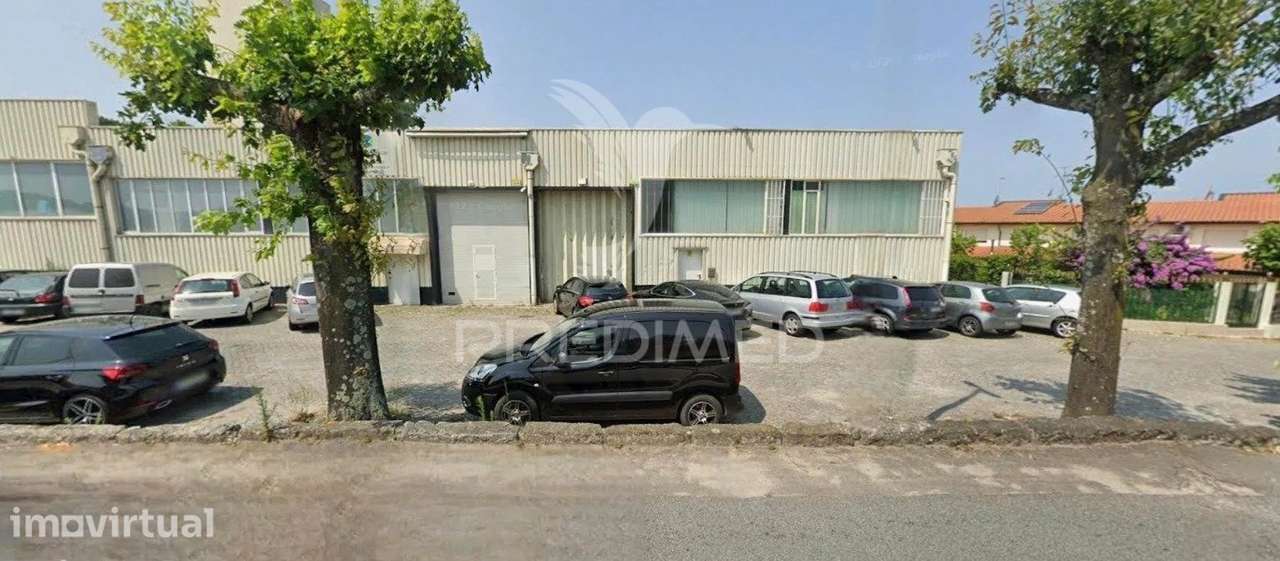 Armazém /Pavilhão Industrial de – Guimarães com Escritórios - Grande imagem: 4/10