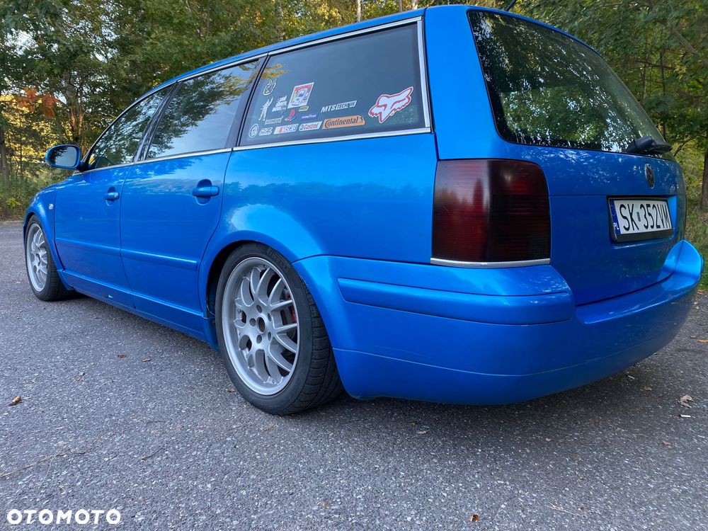 Volkswagen Passat 2.8 V6 4Motion Comfortline - 5
