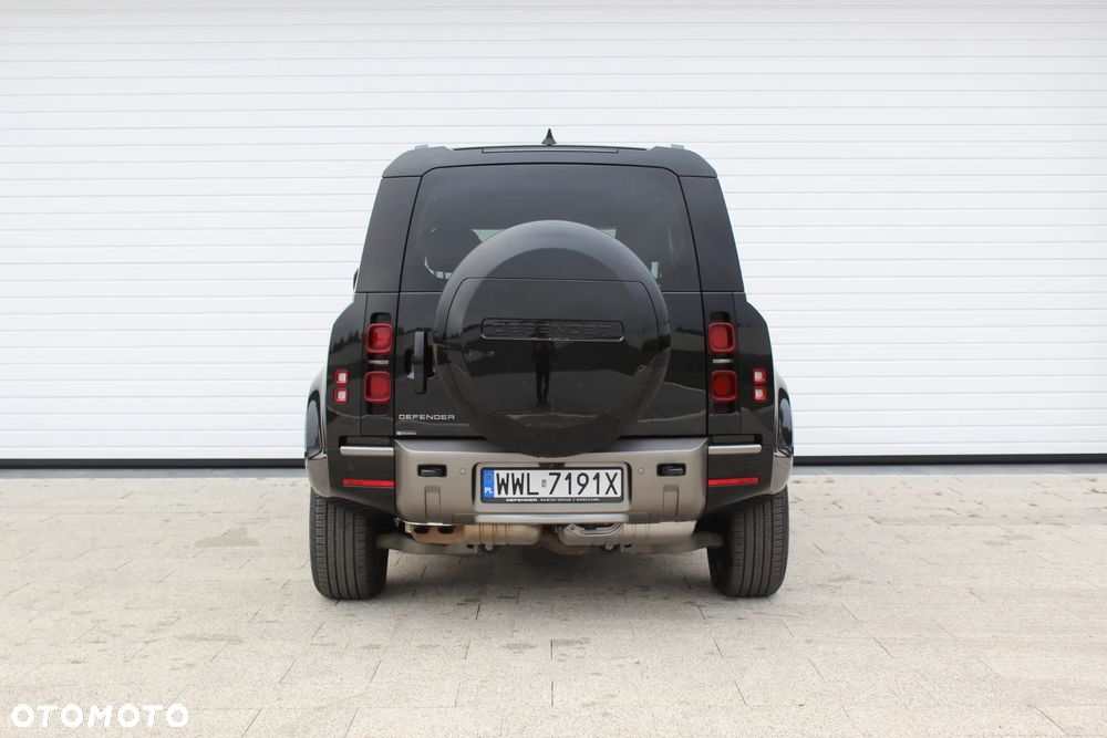 Land Rover Defender - 3