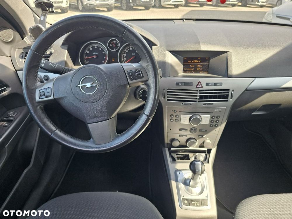 Opel Astra 1.6 Essentia Easytronic - 17