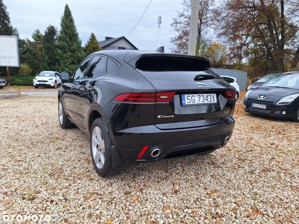 Jaguar E-Pace 2.0 i4D AWD R-Dynamic - 11