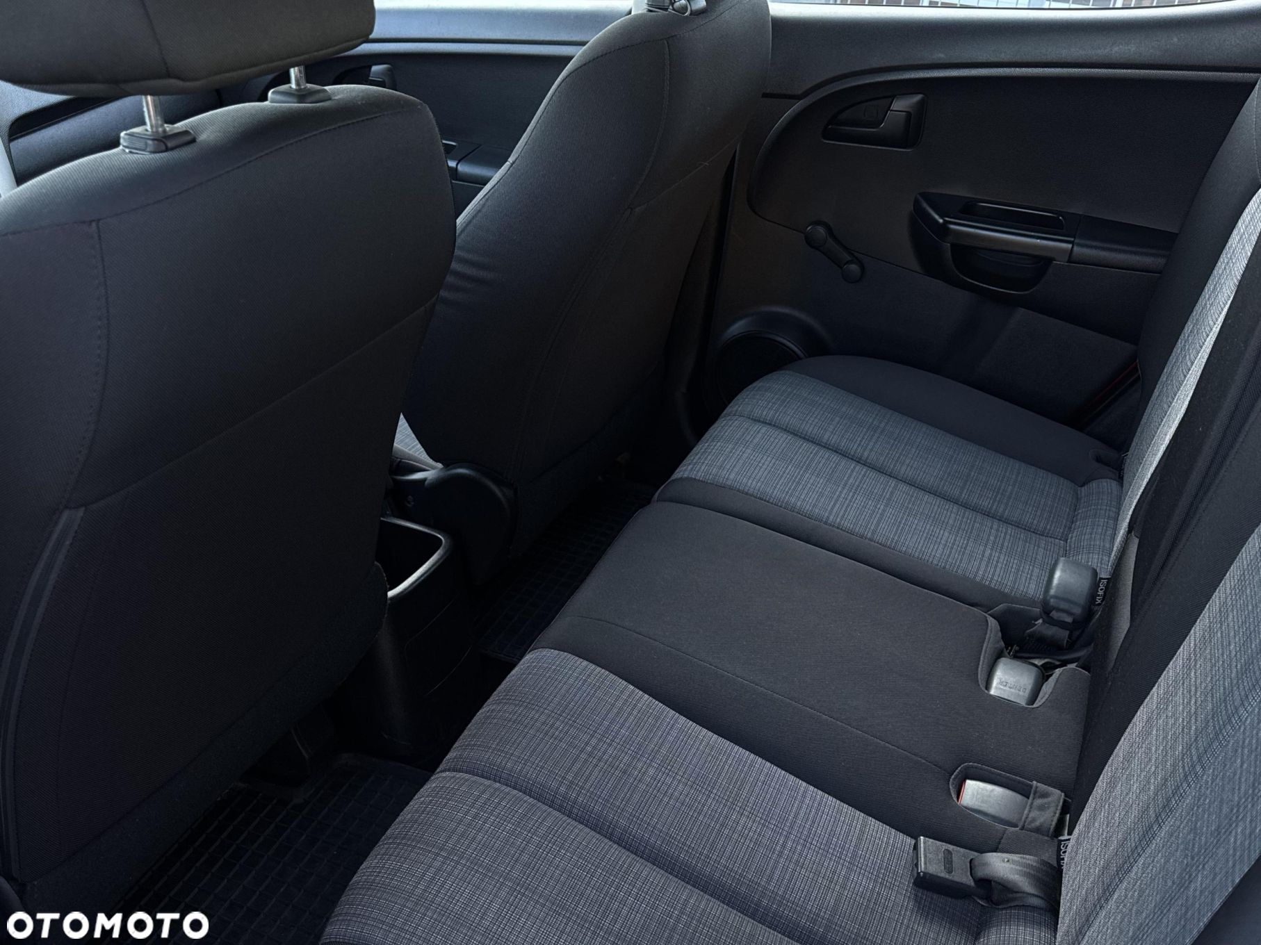 Kia Venga 1.4 S - 11