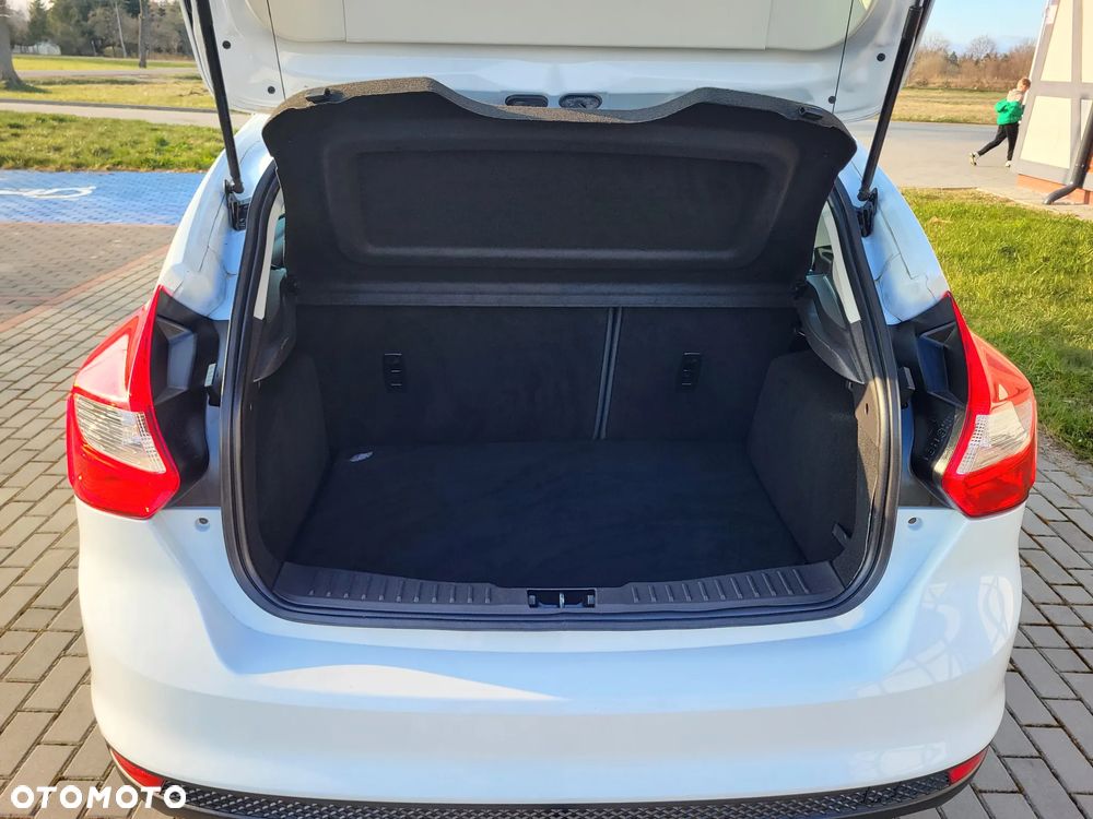 Ford Focus 1.0 EcoBoost Start-Stopp-System TREND - 17