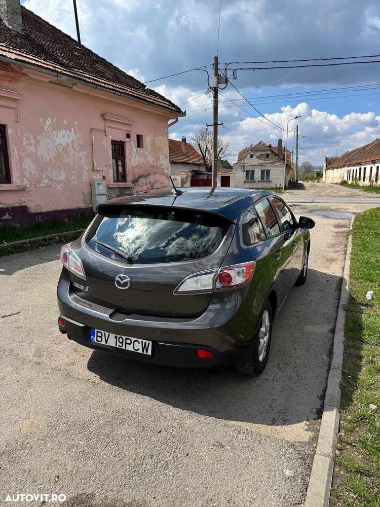 Mazda 3 - 8