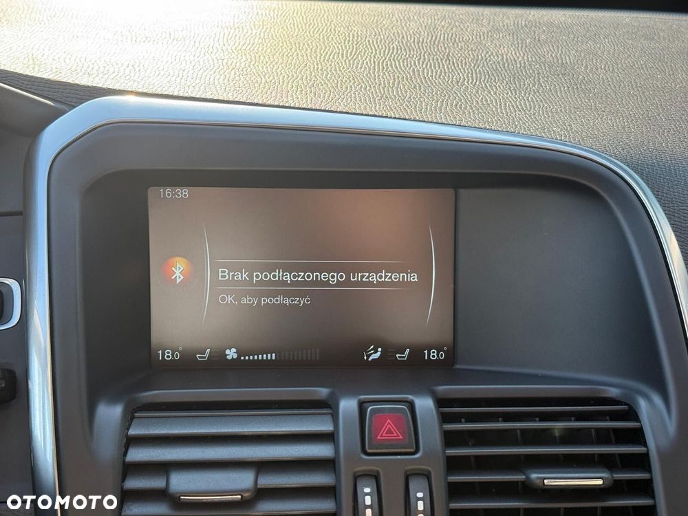 Volvo XC 60 D4 AWD Summum - 16