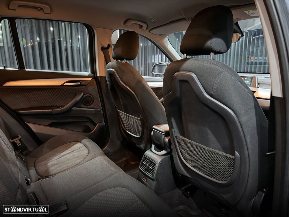 BMW X1 16 d sDrive Auto - 34