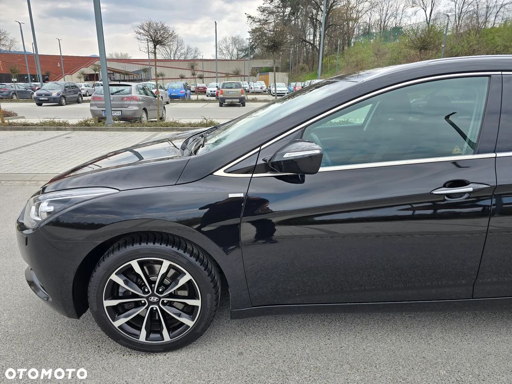 Hyundai i40 Kombi 1.7 CRDi DCT Premium - 33