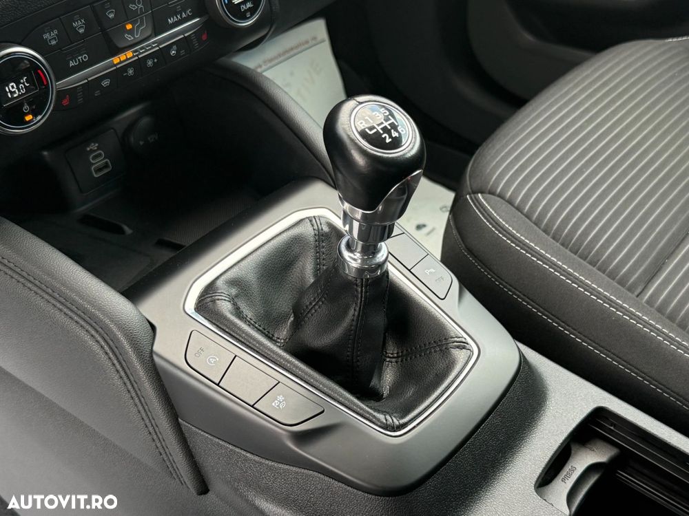 Ford Kuga 1.5 EcoBoost FWD Titanium - 17