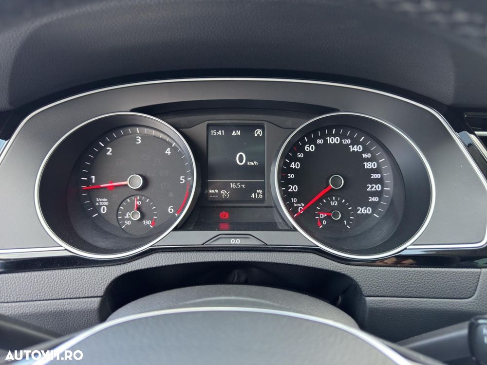 Volkswagen Passat - 6