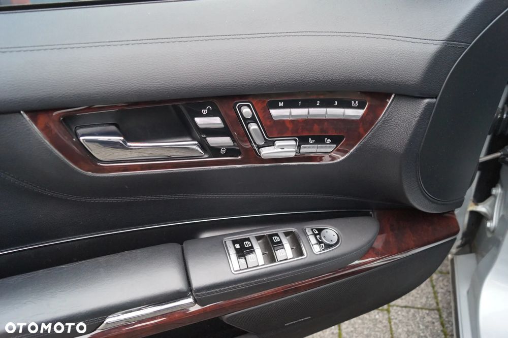 Mercedes-Benz CL 500 4Matic 7G-TRONIC - 12