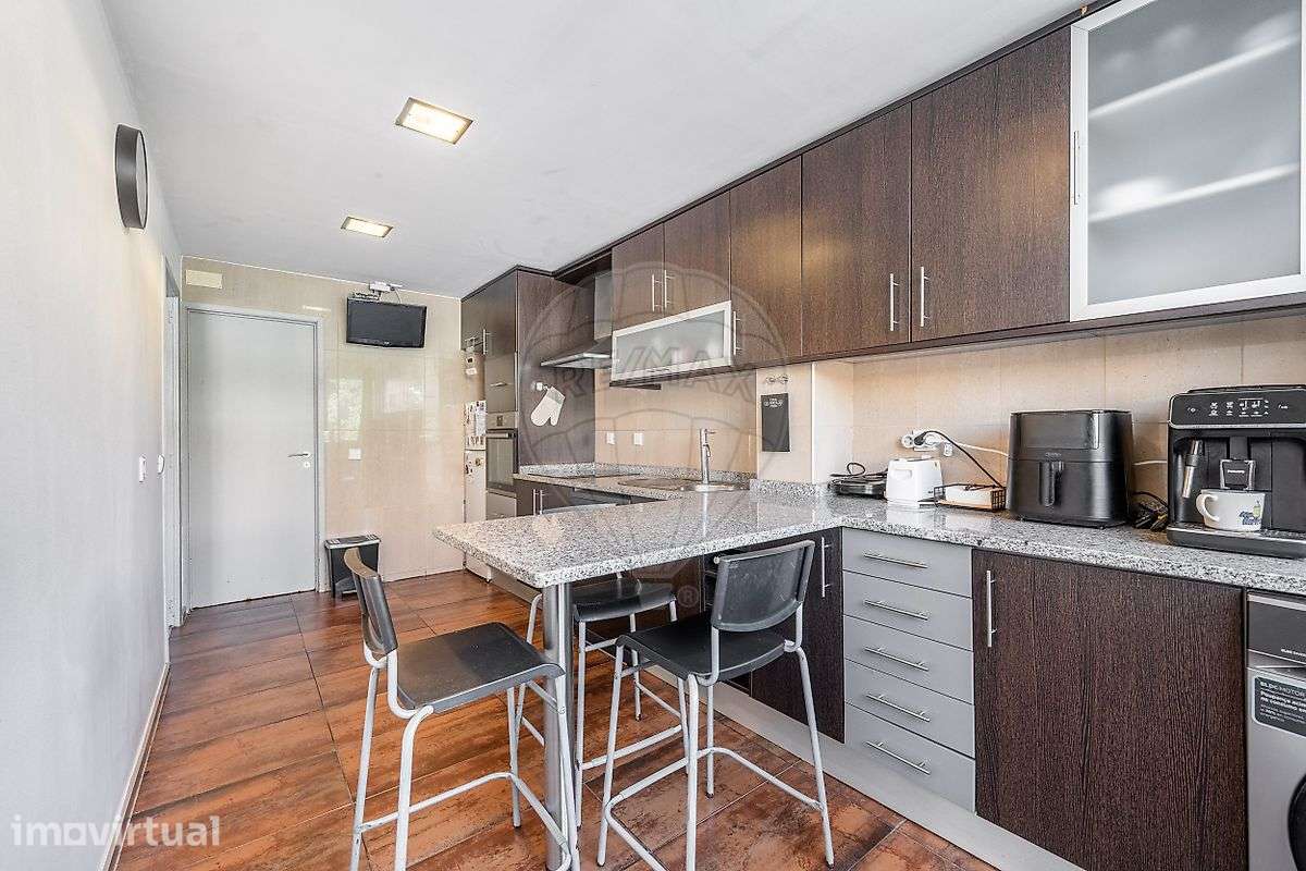Apartamento T3 remodelado em S. Vicente, Braga! - Grande imagem: 2/23