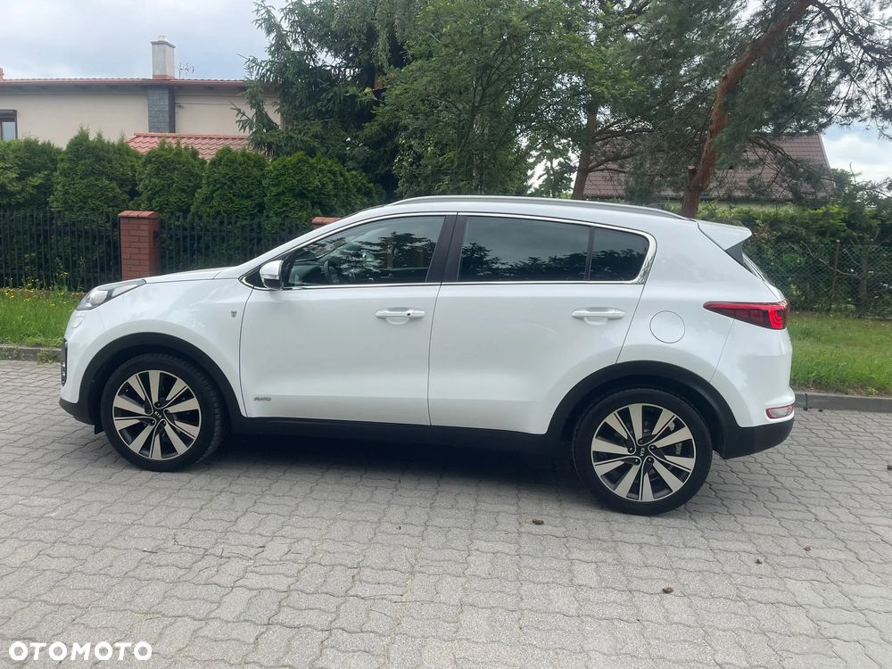 Kia Sportage 2,0 CRDI AWD Platinum - 4