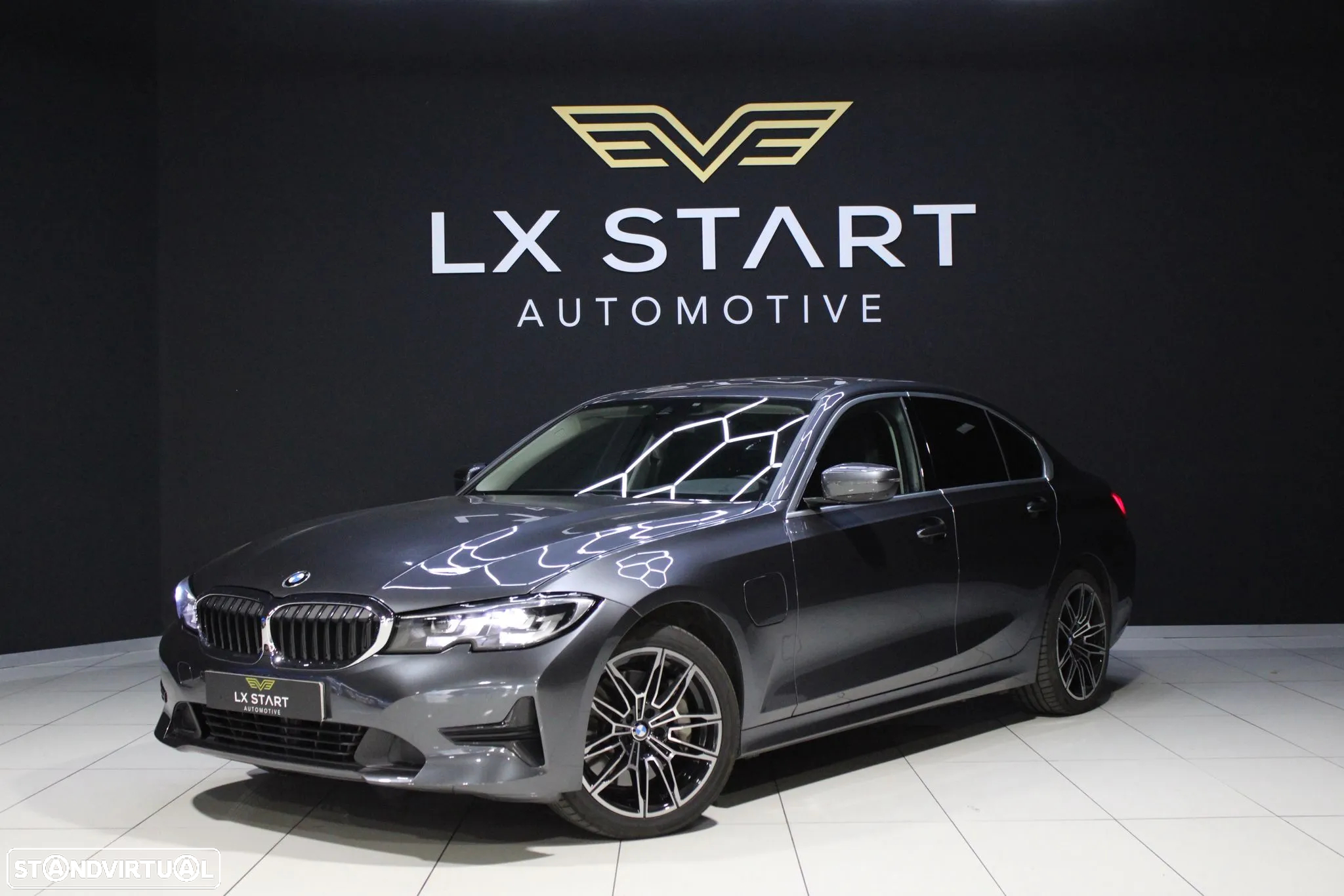 BMW 330 e Line Luxury Auto - 11