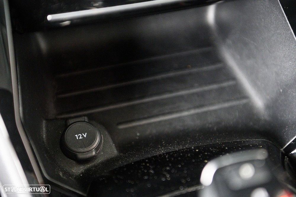 Peugeot e-2008 50 kWh Allure Pack - 39