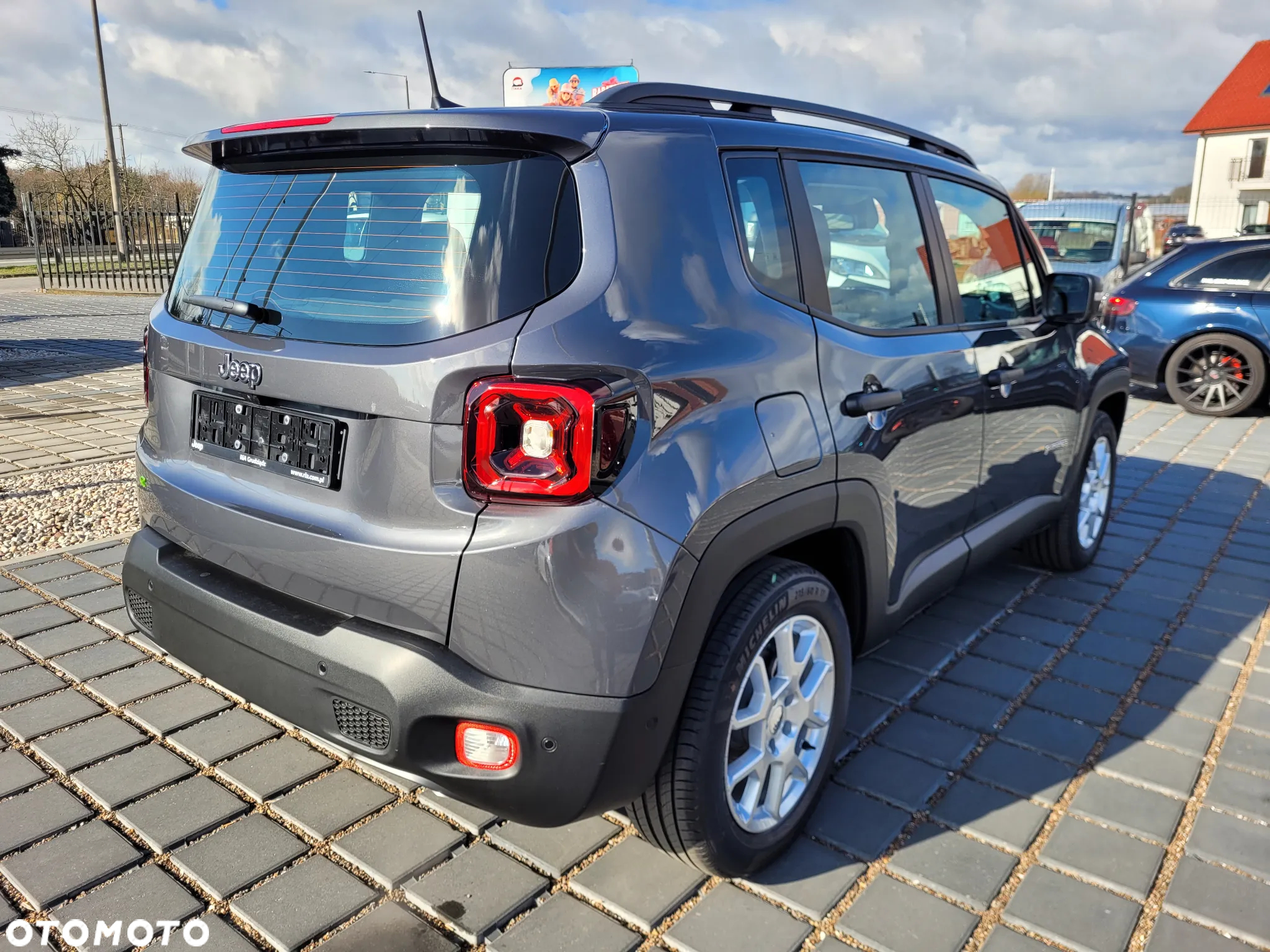 Jeep Renegade 1.5 T4 mHEV Altitude FWD S&S DCT - 6