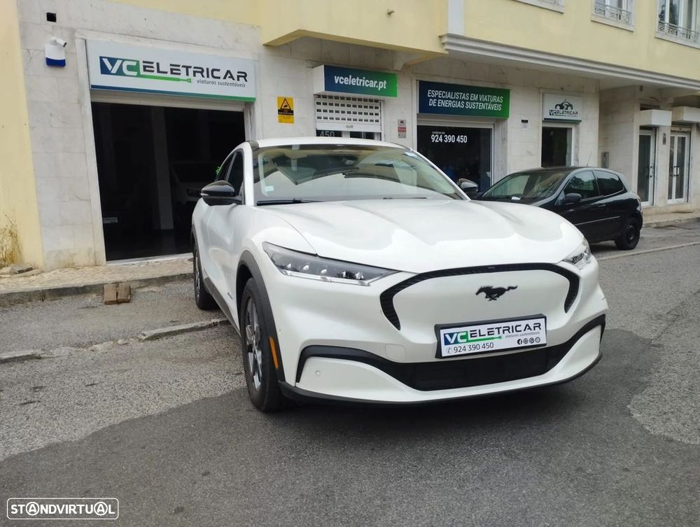 Ford Mustang Mach-E - 7