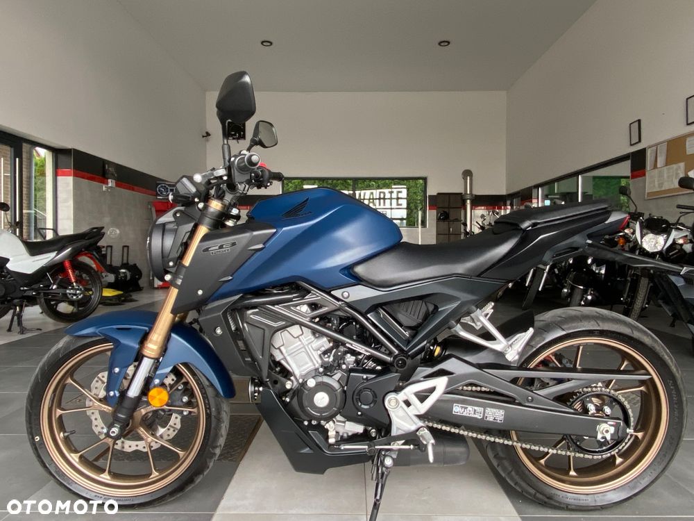 Honda CBR - 7