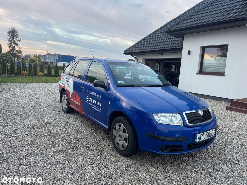 Skoda Fabia - 4