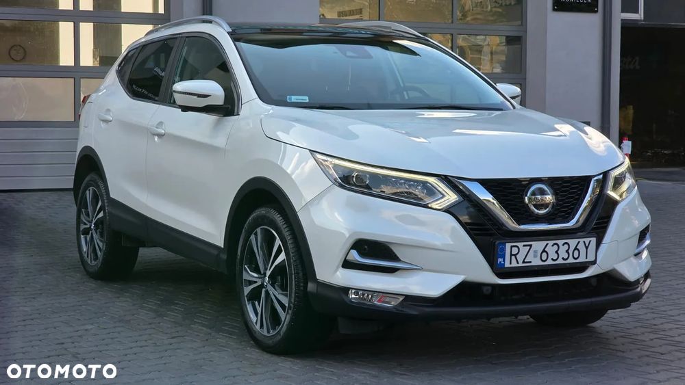 Nissan Qashqai 1.3 DIG-T N-Connecta DCT - 3