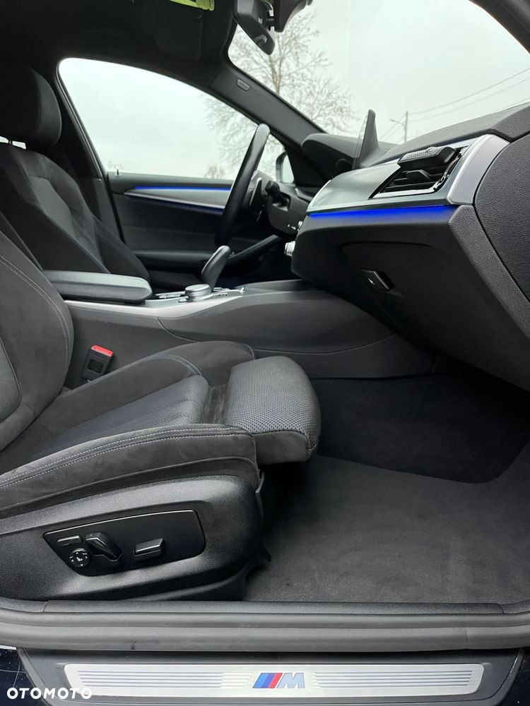 BMW Seria 5 530i GPF xDrive M Sport sport - 31