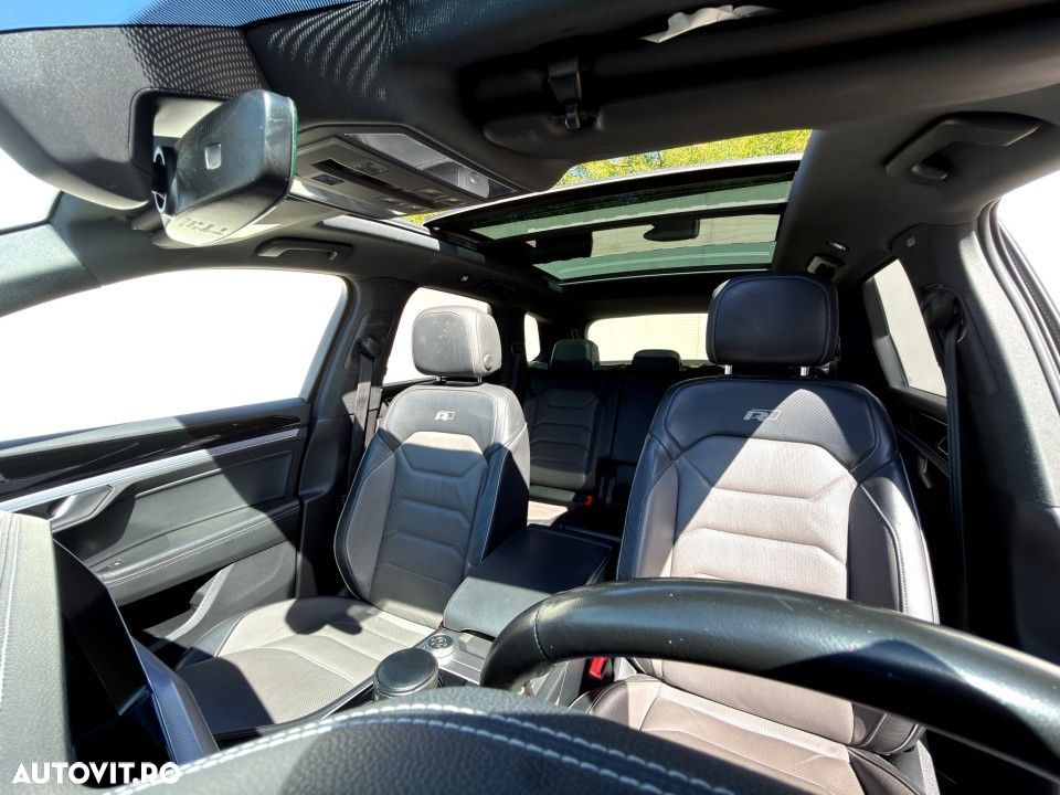 VOLKSWAGEN Touareg 2020 — imagine 21