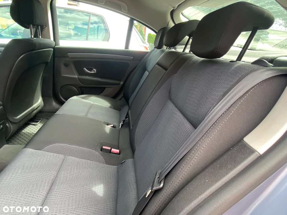 Renault Laguna 2.0 Authentique - 9