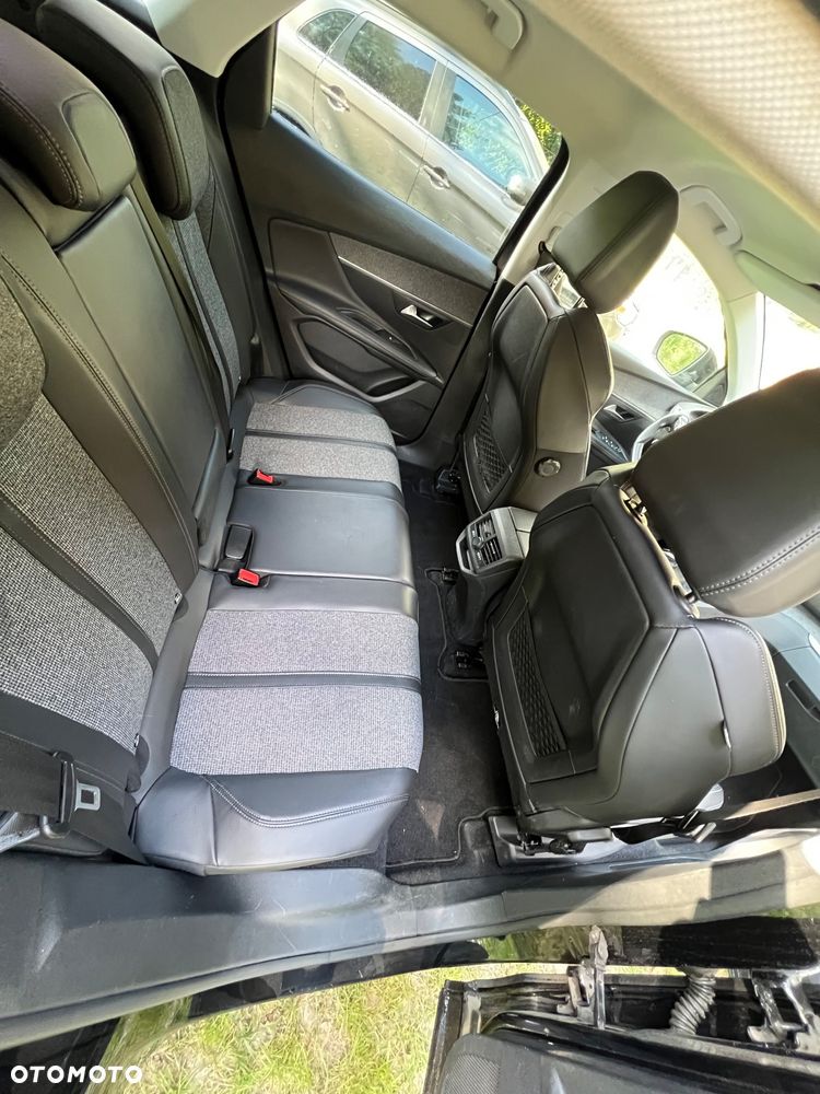 Peugeot 3008 1.2 PureTech Allure - 16