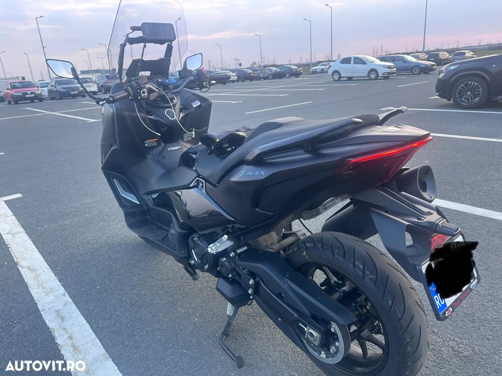 Yamaha TMAX 560 - 3