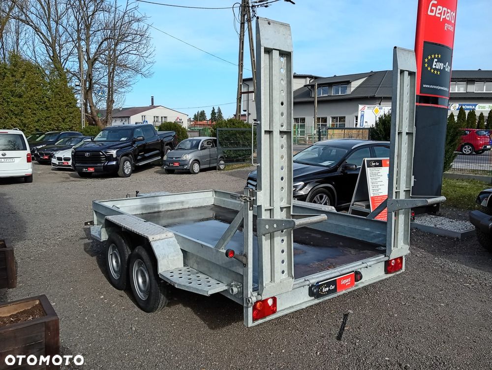 Carro C3502 - 9