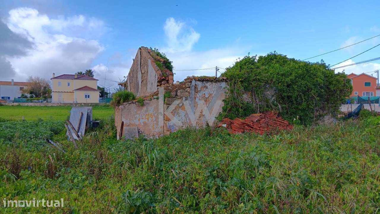 Venda de Terreno misto e ruína com 9.800m2, no centro da Vila da Lag - Grande imagem: 2/16