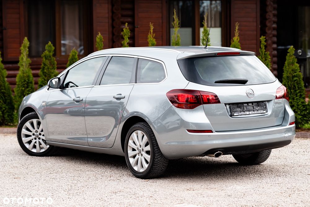 Opel Astra 1.4 Turbo - 9