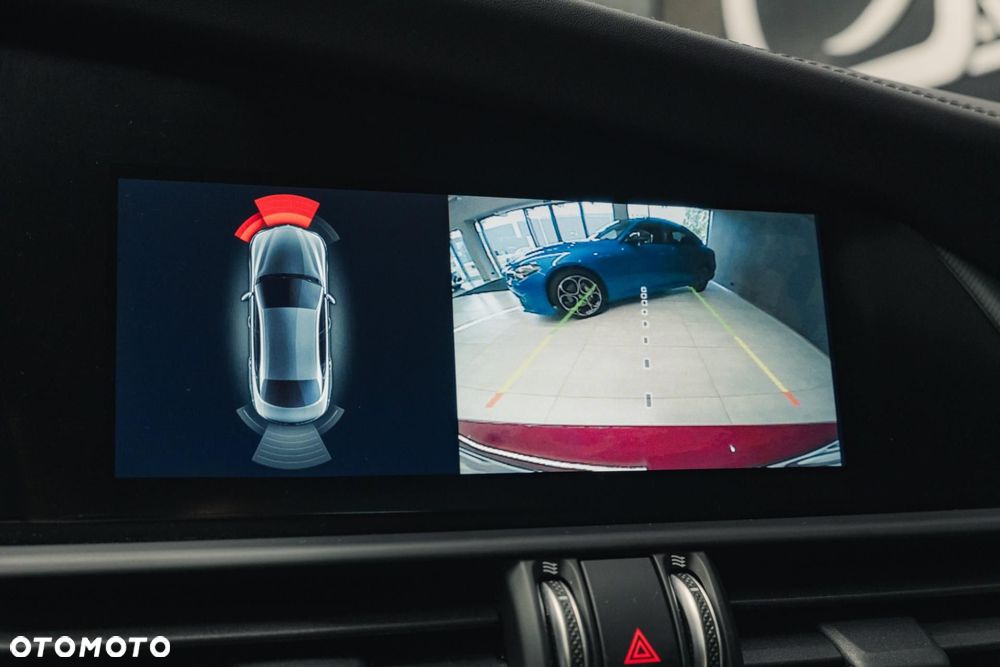 Alfa Romeo Giulia 2.0 Turbo Veloce Q4 - 19