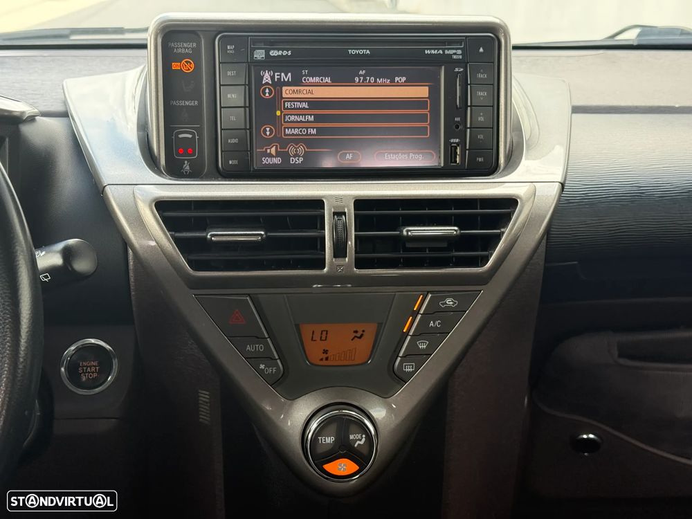 Toyota iQ 1.33 VVT-i 2 MultiDrive EP+NAVI+Bluetooth - 12