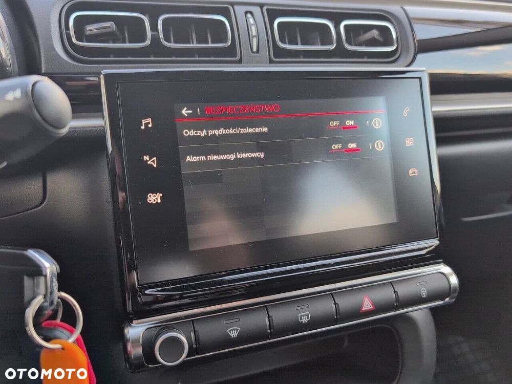 Citroën C3 1.2 PureTech Max EAT6 - 24