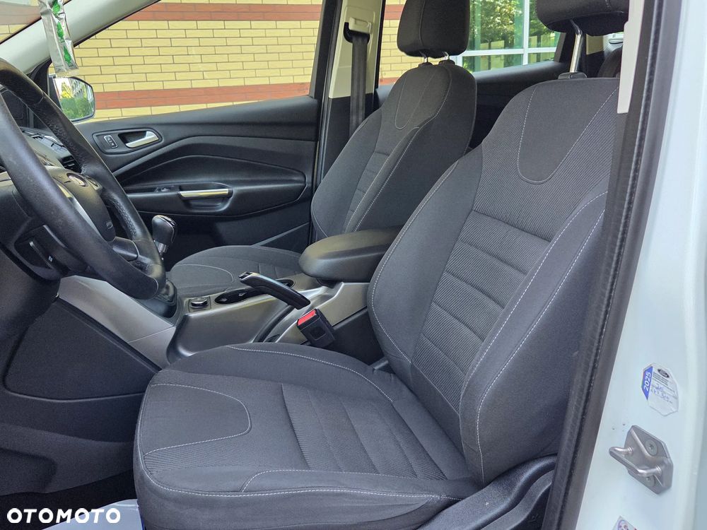 Ford Kuga 2.0 TDCi 4x4 Trend - 24