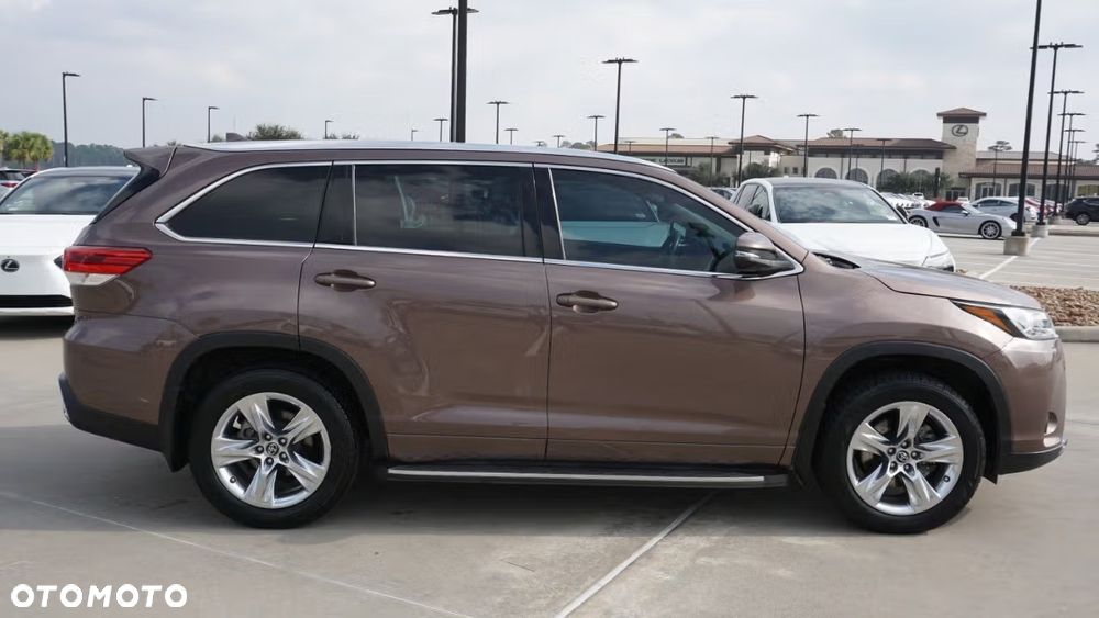Toyota Highlander - 3