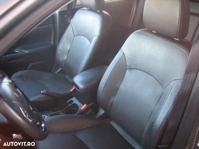 Peugeot 4008 1.8 HDI FAP STT Allure - 13