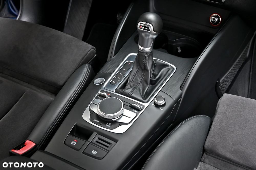 Audi A3 Sportback 1.8 TFSI quattro S tronic S line Sportpaket - 26