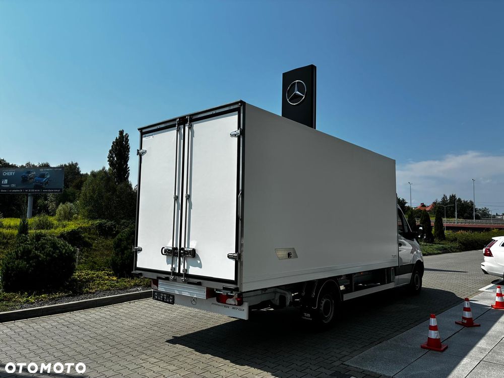 Mercedes-Benz Sprinter - 6
