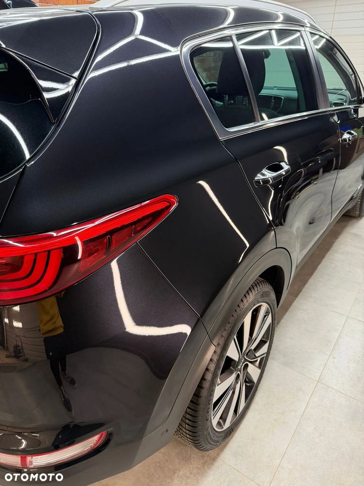 Kia Sportage 2.0 CRDI AWD VISION - 11