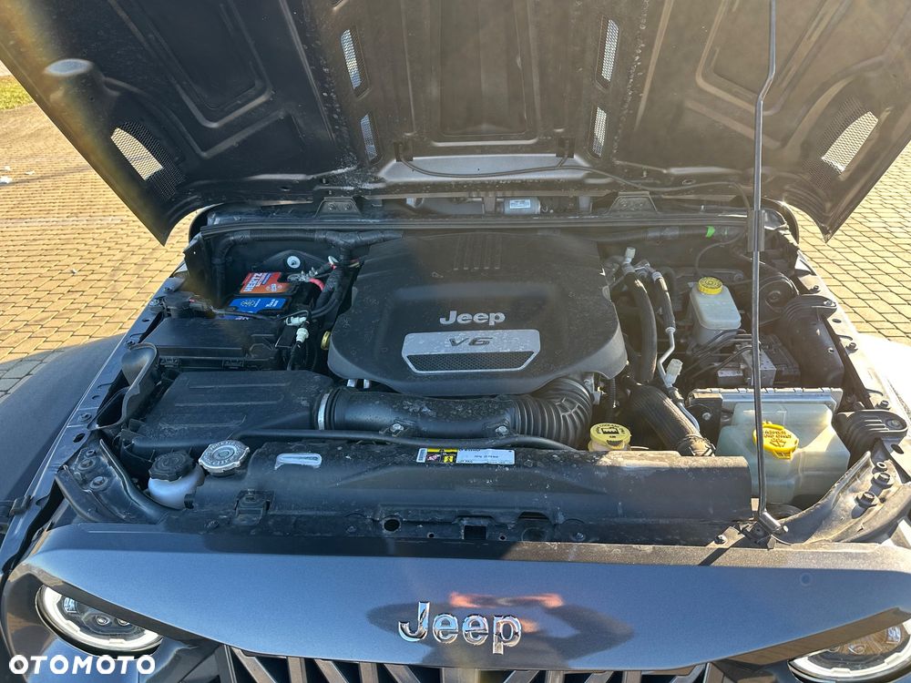 Jeep Wrangler 3.6 Unlim Rubicon - 10