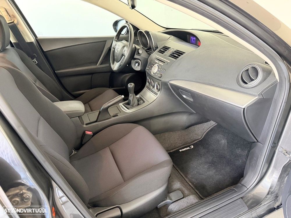 Mazda 3 Hatchback MZ-CD 1.6 Exclusive Plus - 14