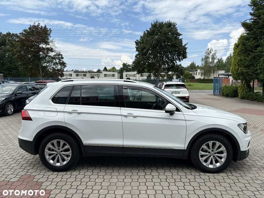 Volkswagen Tiguan - 5