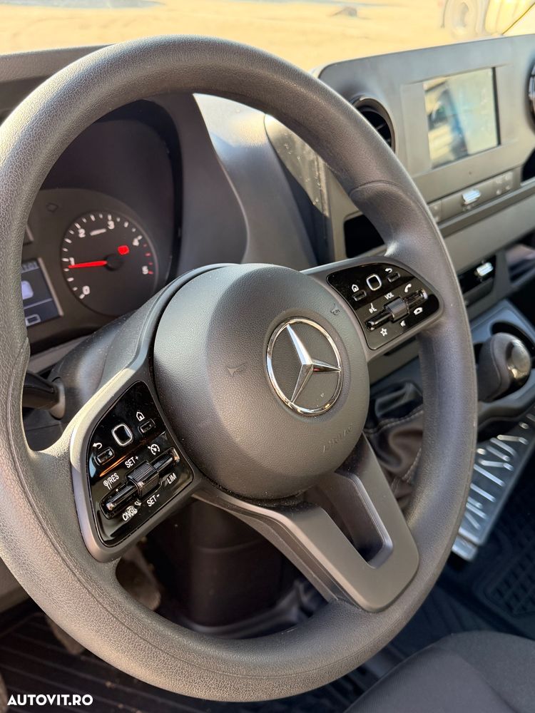 Mercedes-Benz Sprinter 317 - 7