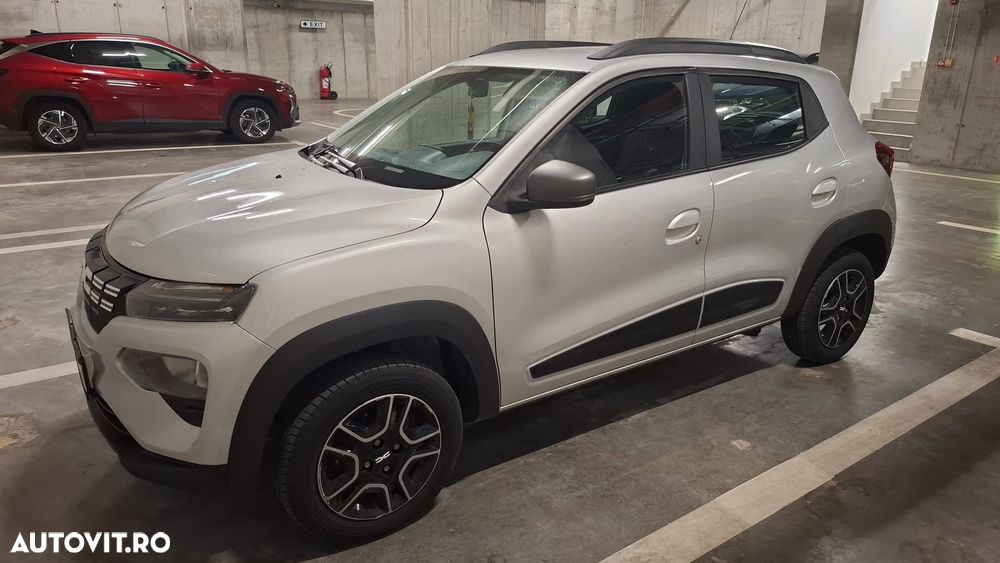 Dacia Spring Essential - 2