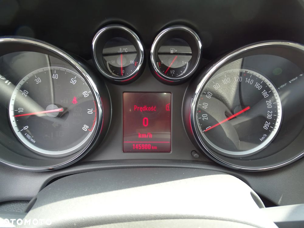 Opel Astra 1.4 Turbo Style - 28